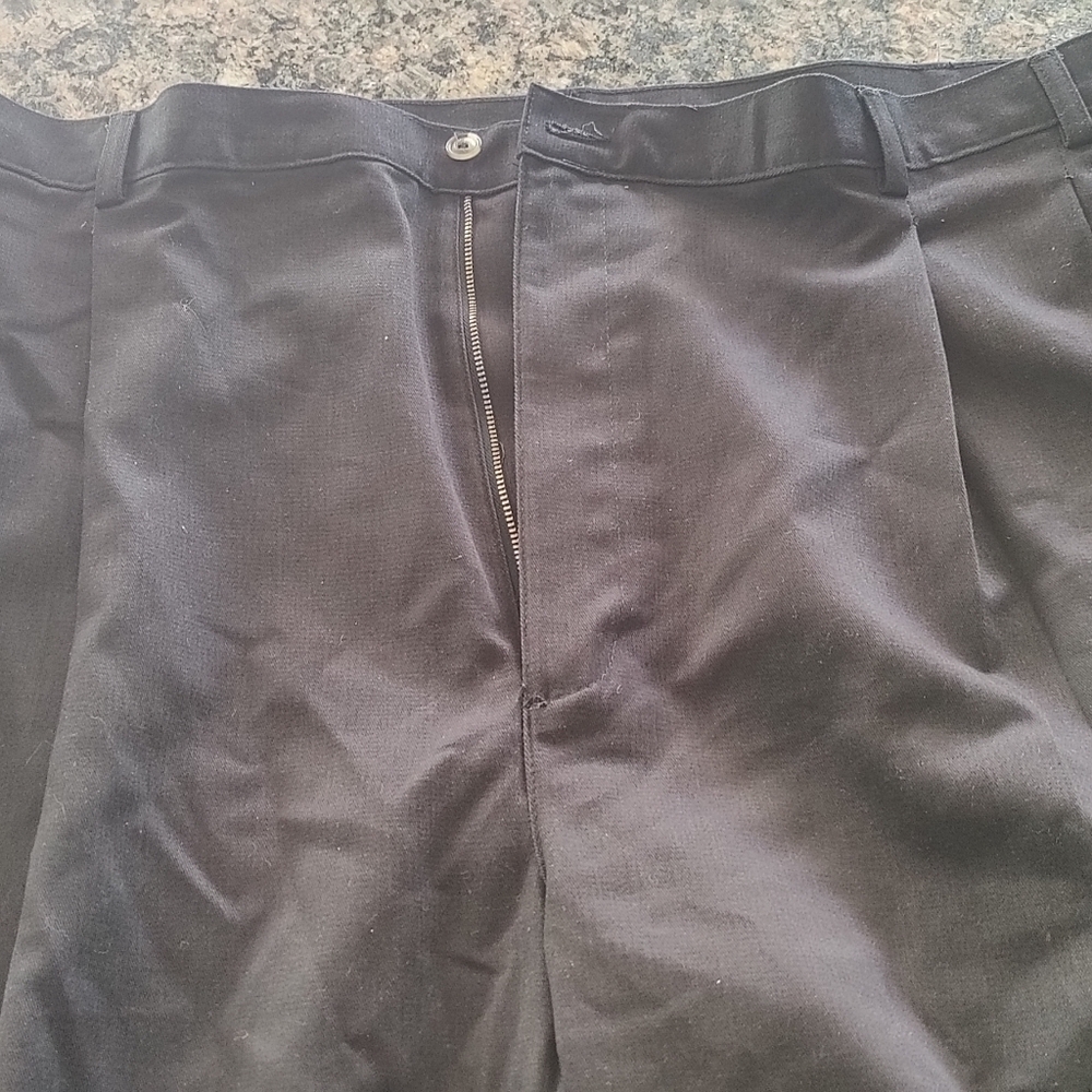 Big Man Alexander Julian Colour's Pleated 100% Cotton Black RN 29302 New no tags